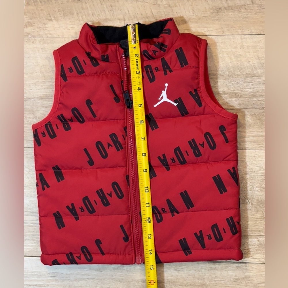 Jordan Infant Puffer Vest Size 24 Months - Picture 5 of 6